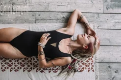 Atua Wrap Shawl / White & Copper