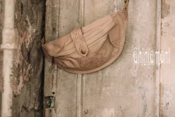 Banana Waist Bag / Beige