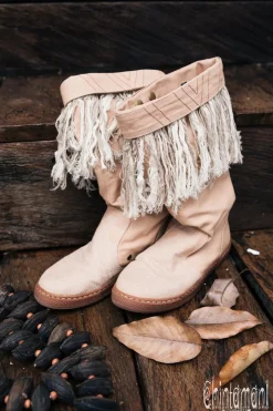 Fringy Tribal Boots / Beige