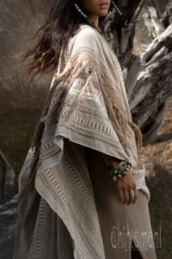 Jacquard Tassel Poncho / Coffee