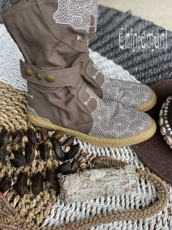 Medium Tribal Boots / Grey