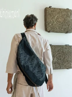 Men Crossbody Bag / Black