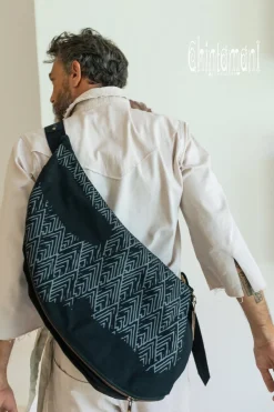 Men Crossbody Bag / Black