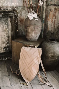 Shield Backpack / Beige