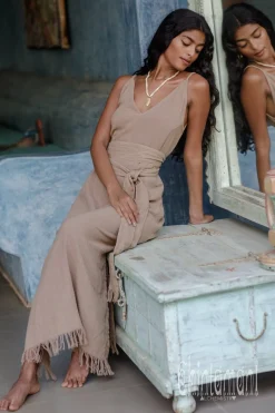 V-neck Maxi Dress / Coffee