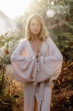 Wide Sleeve Short Kimono / Off White